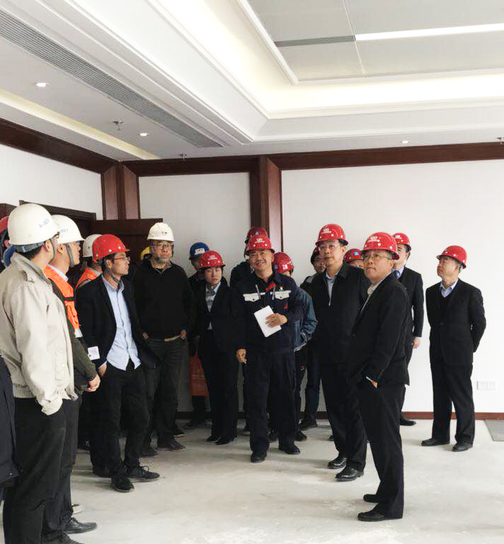姜军建到公司新机场集团办公楼项目视察.